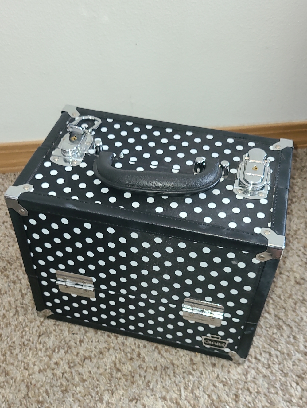 Caboodles Black and White Polka Dot Makeup Case